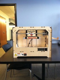 MakerBot set-up in progress